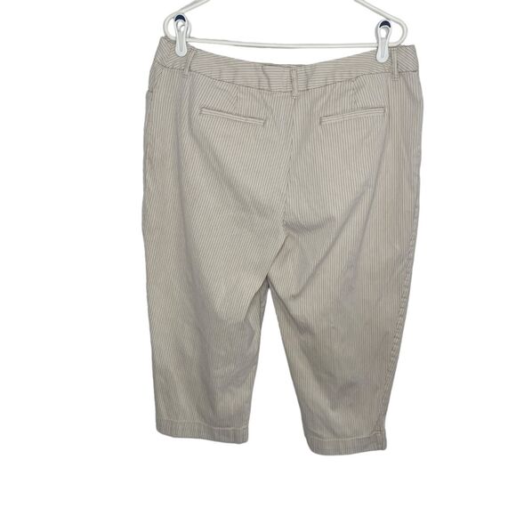St. John's Bay Stretch Women's Cream & Tan Striped Spandex Blend Capris Size 18W - Picture 2 of 13